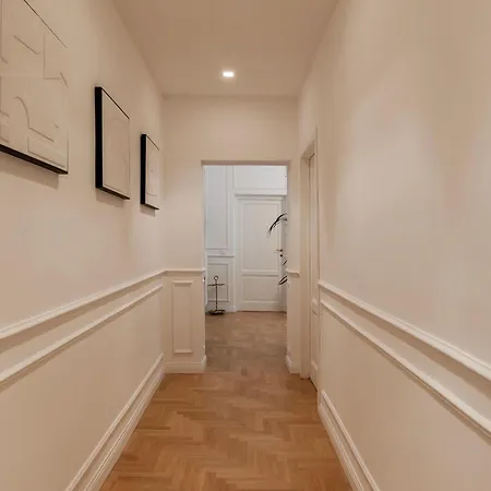 Toscana 6 - Fromhometorome Apartment Rome